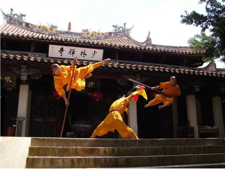 少林寺终身荣誉顾问赵院长到公司慰问 少林寺终身荣誉顾问赵院长到公司慰问